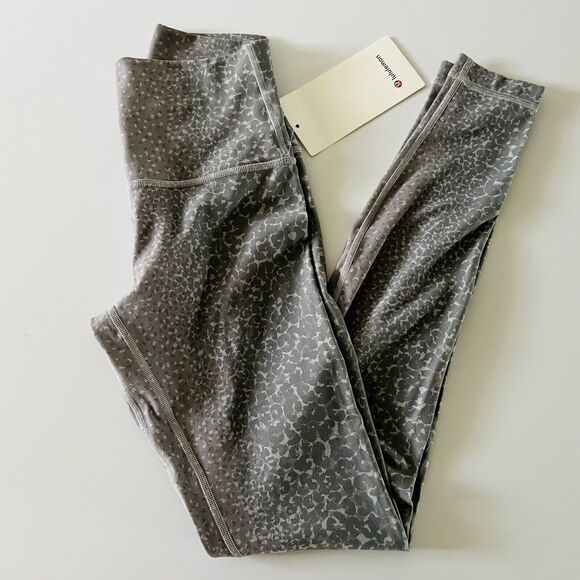 LULULEMON ATHLETICA City Camo Silver Drop Mult Align HR Pant 28" Leggings - US 4 - Picture 3 of 8